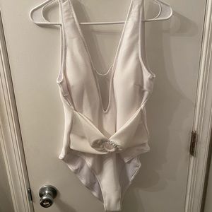 White cupshe one piece bathing suit